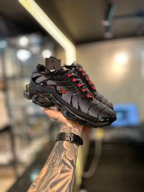 Tênis Air Max Tn Plus