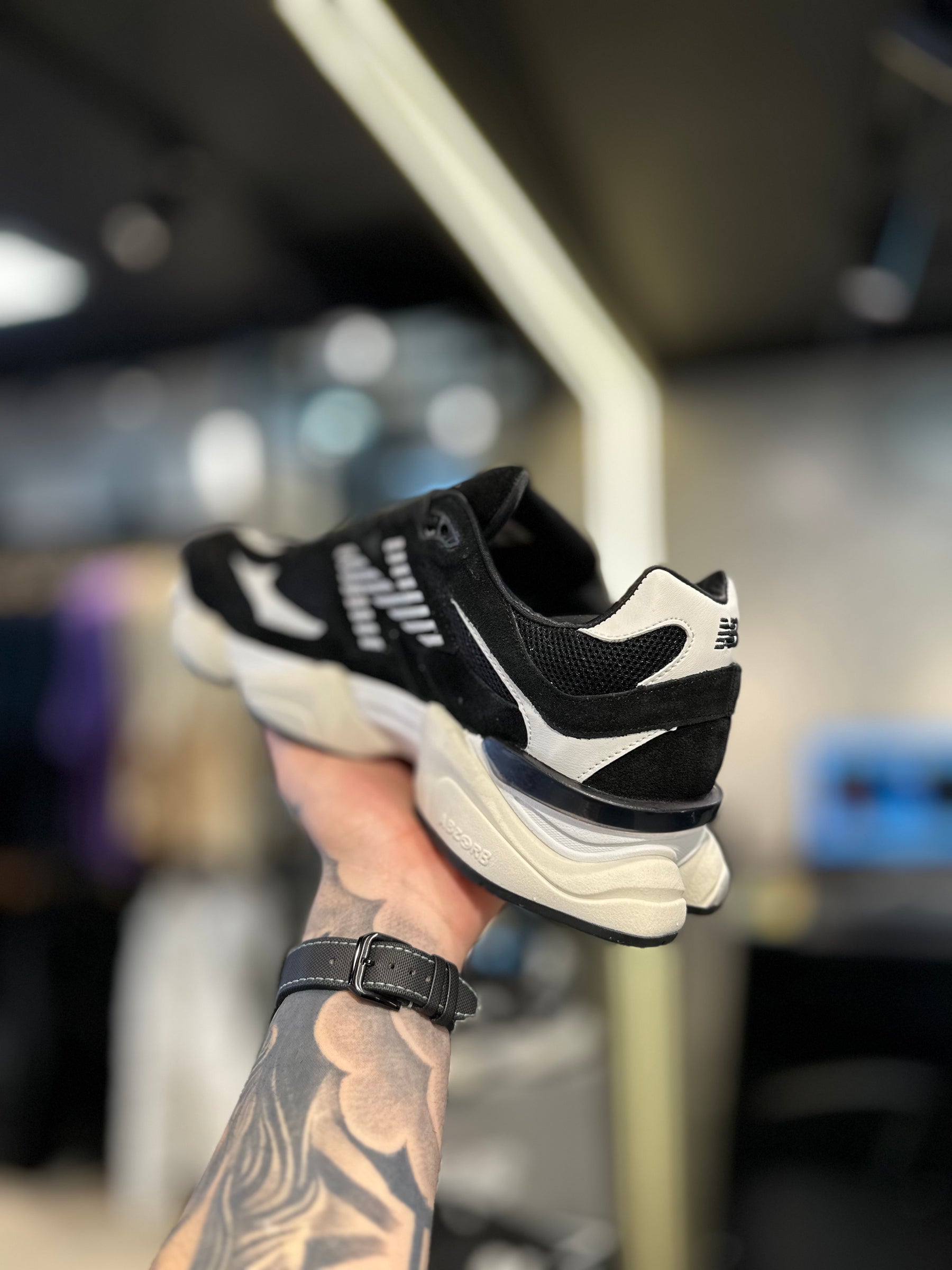 Tênis New Balance 9060