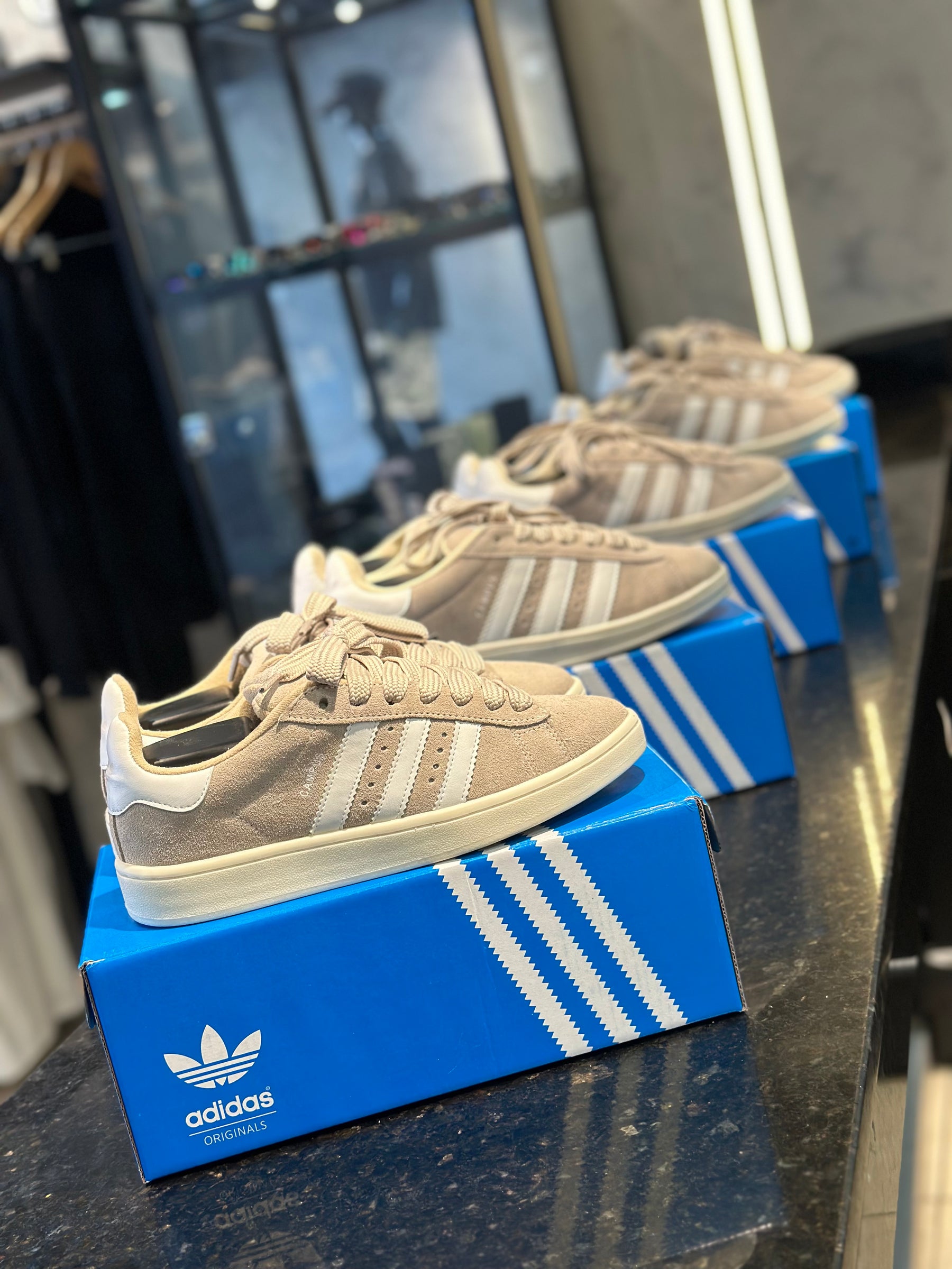 Tênis Adidas Campus Bege